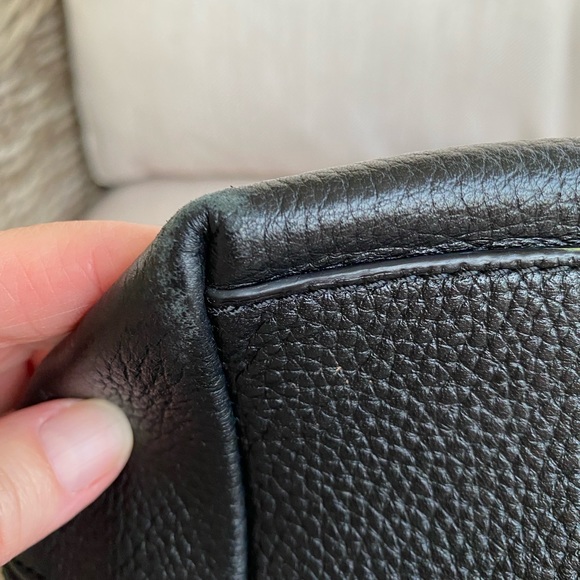 EUC Kate Spade New York black pebble leather zip closure handbag - Picture 14 of 14